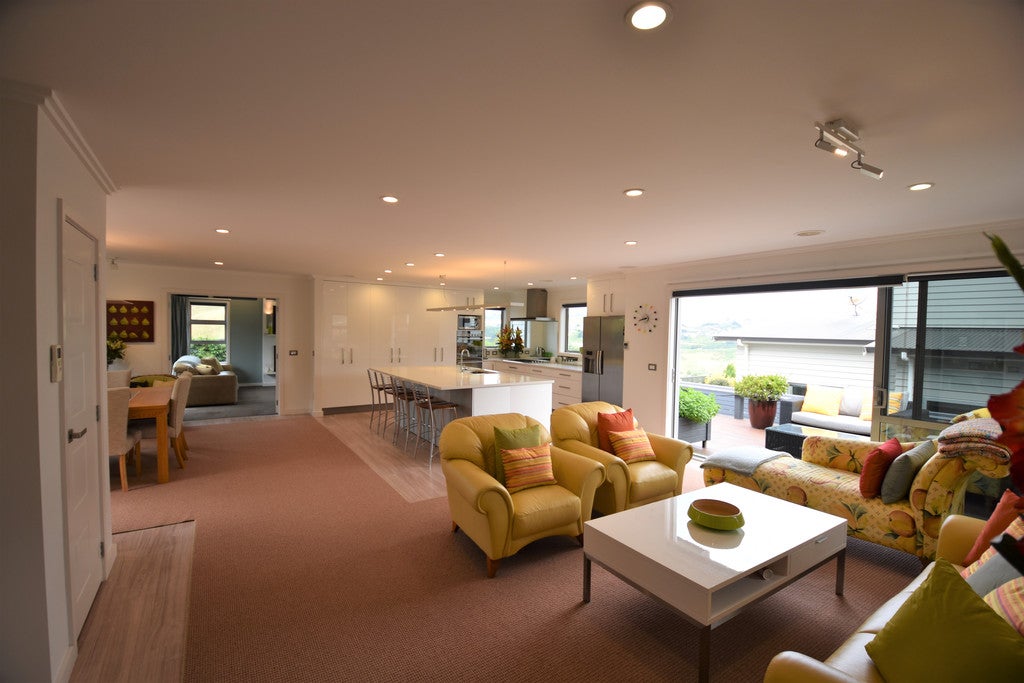 39 Mauldeth Terrace, Churton Park, Wellington - Carousel 2
