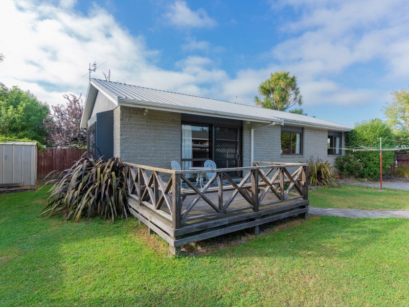 2/13 Frederick Street, Waltham, Christchurch - Carousel 1