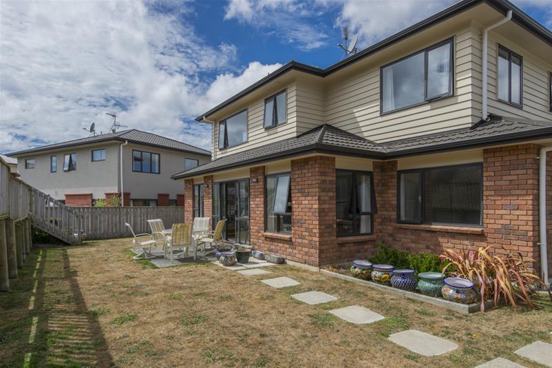 46 Te Puia Drive, Aotea, Porirua - Carousel 1
