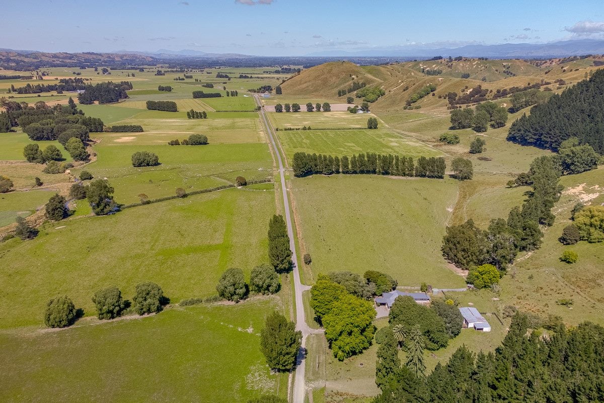 217 Caves Road, Te Ore Ore, Masterton - Carousel 27
