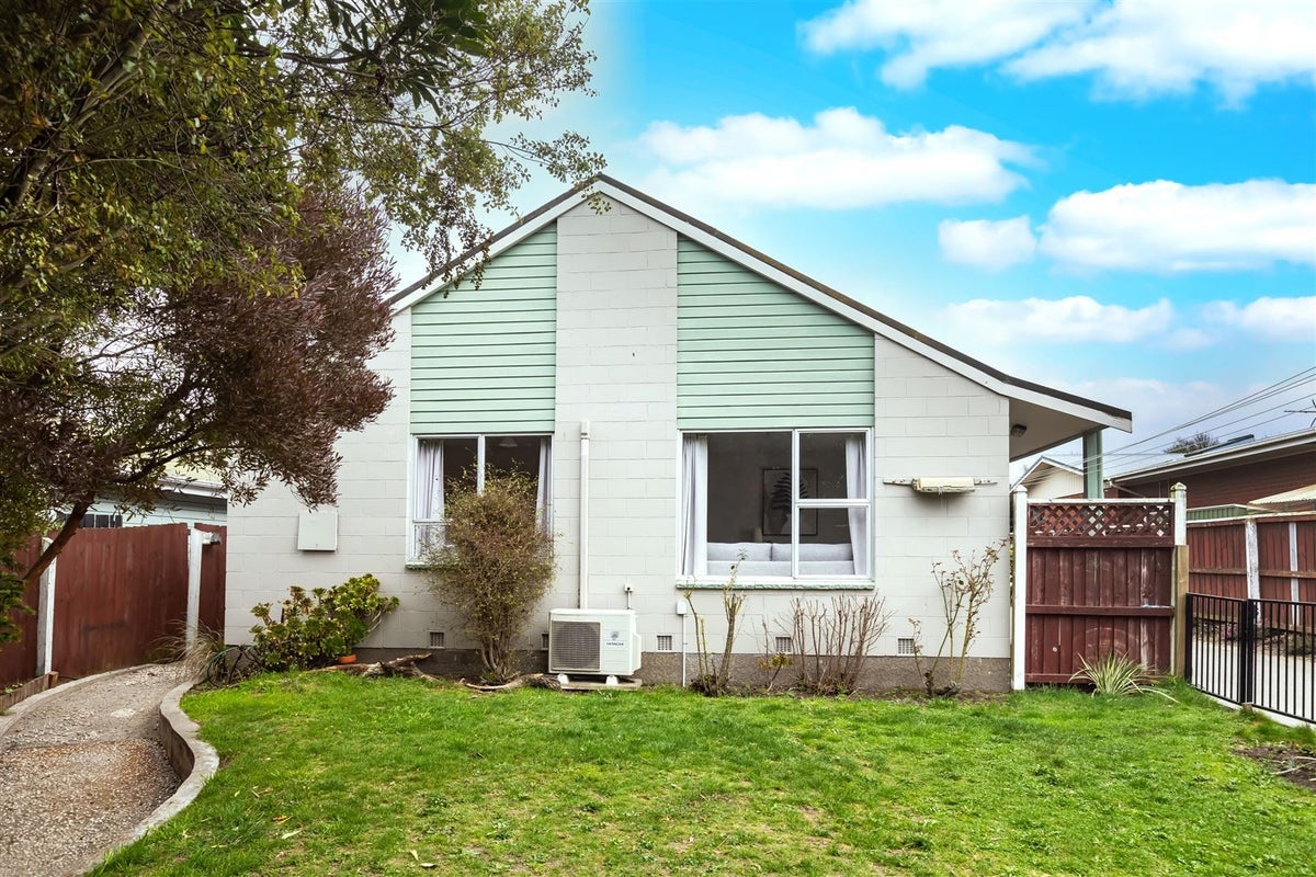 1/4 Tracy Place, Redwood, Christchurch - Carousel 17
