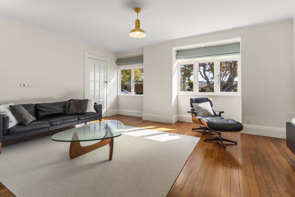 13 Dignan Street, Point Chevalier, Auckland - Carousel 2