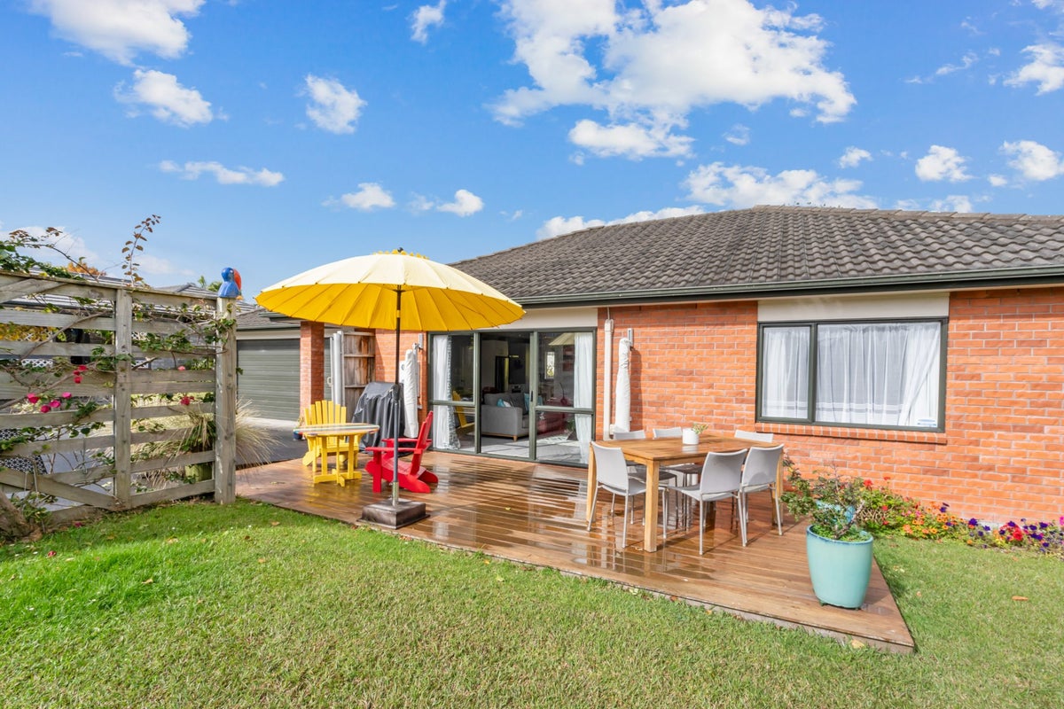 20 Roderick Place, Onerahi, Whangarei - Carousel 24