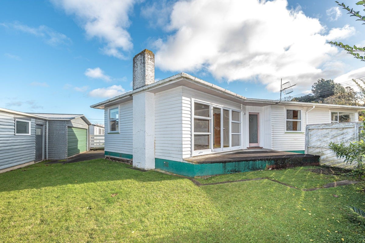 57 Paterson Street, Aramoho, Whanganui - Carousel 2