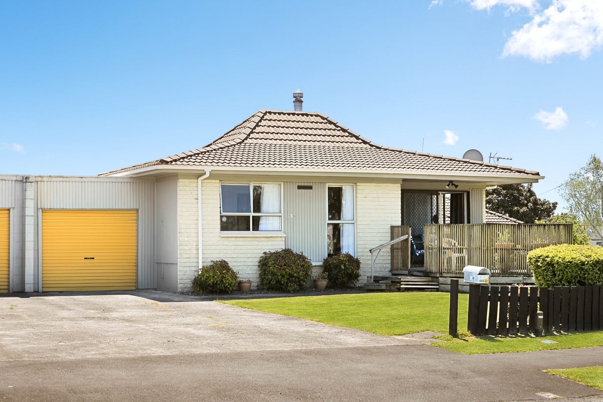 18A Roy Street, Nawton, Hamilton - Carousel 2