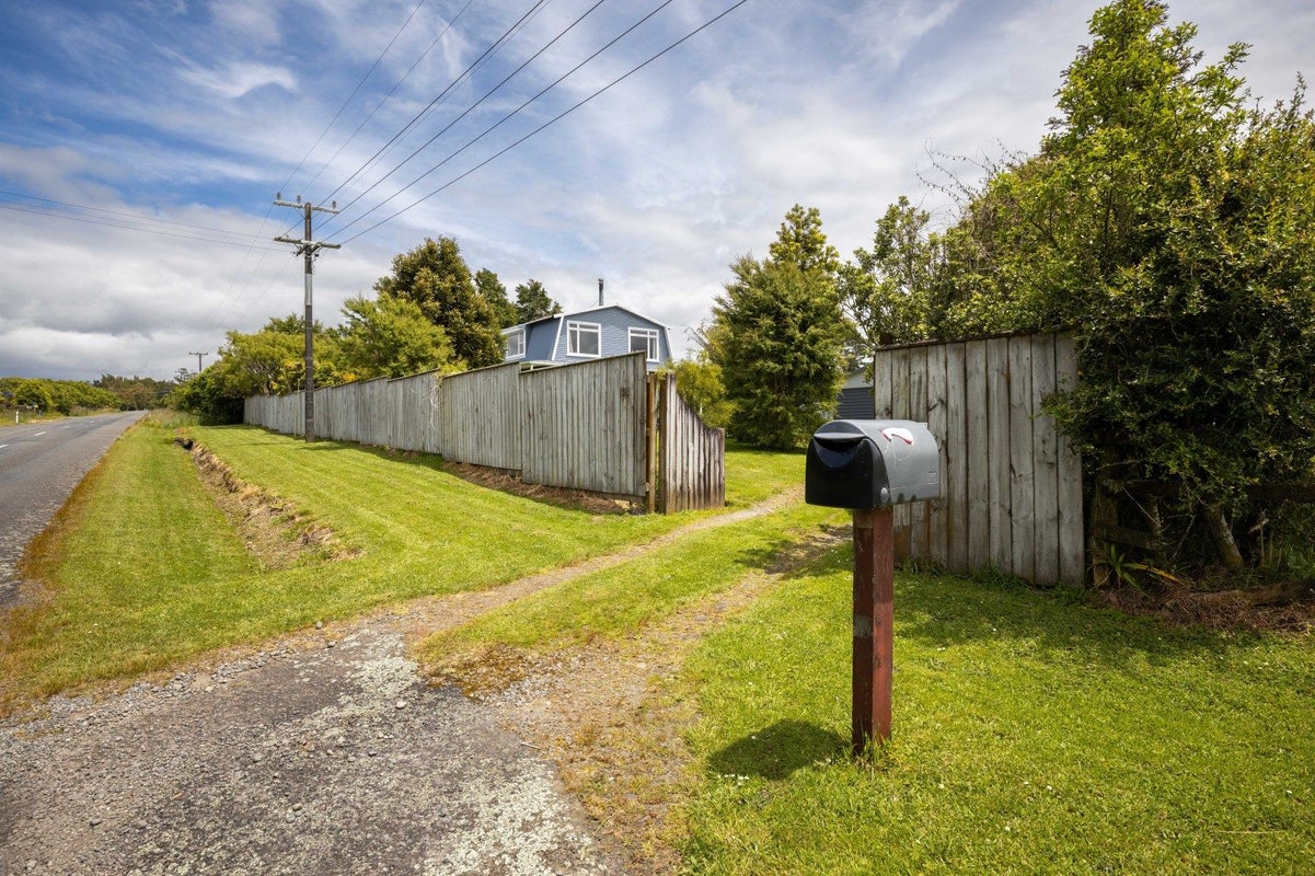 1358 Mangorei Road, Mangorei, New Plymouth - Carousel 28