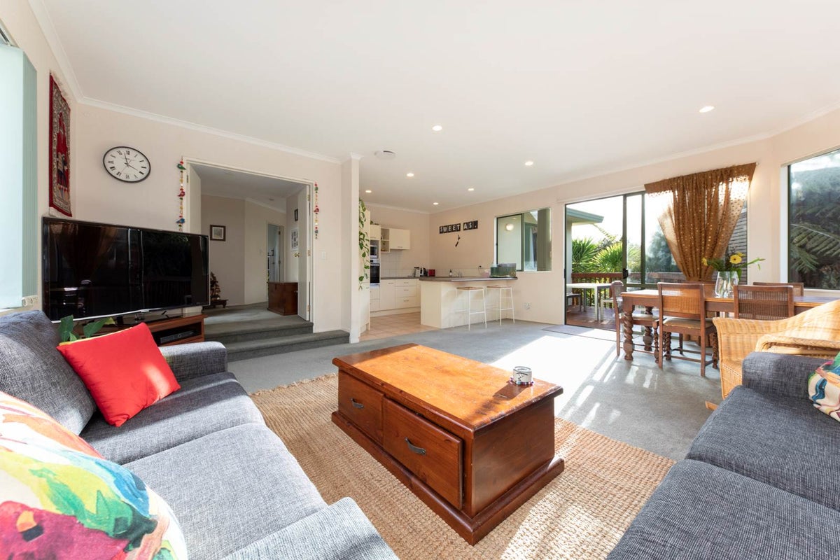 47C Forest Hill Road, Henderson, Auckland - Carousel 2