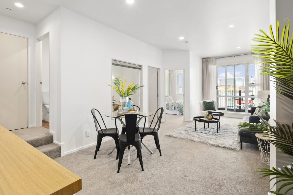 317/107 Thorndon Quay, Pipitea, Wellington - Carousel 1
