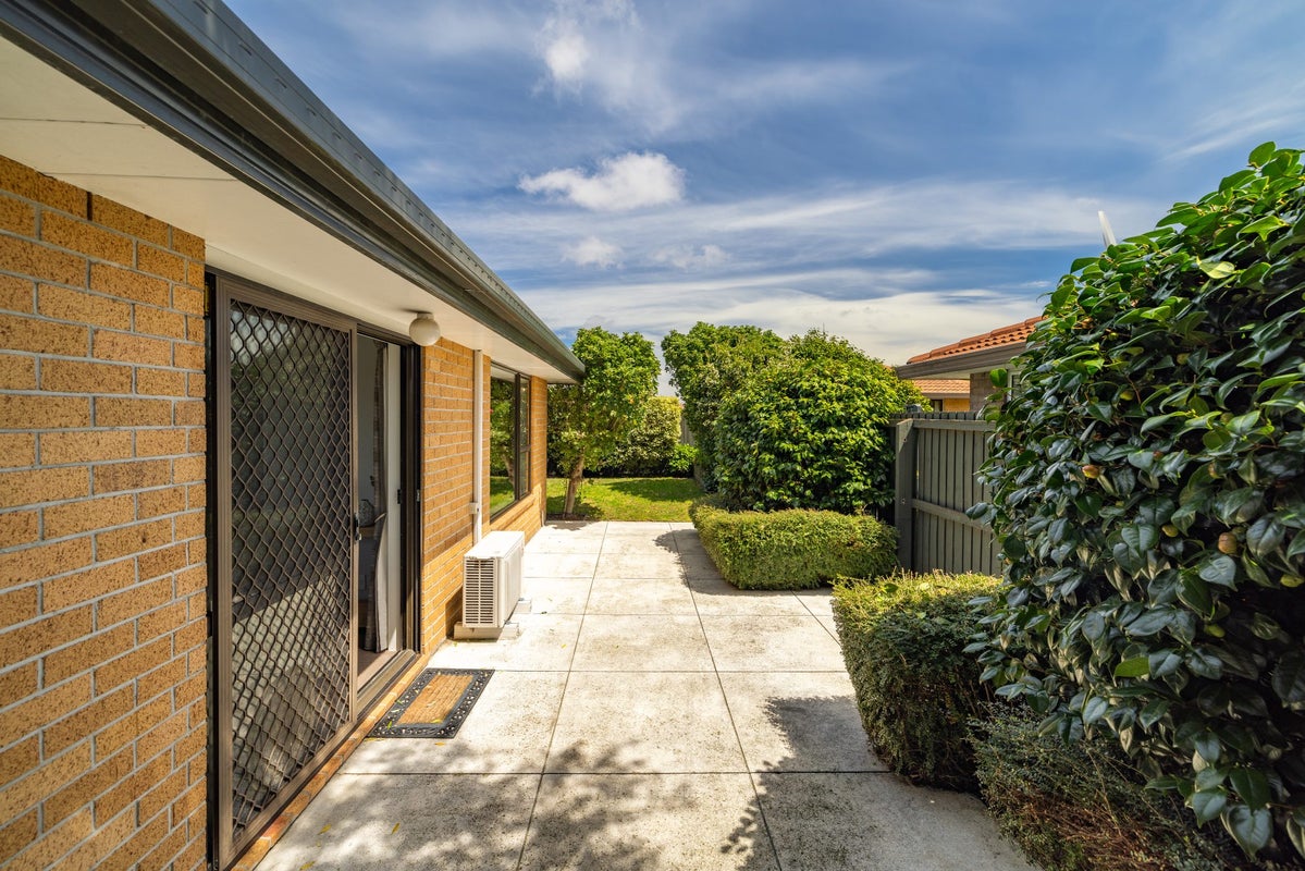 1/37 Kildare Street, Northwood, Christchurch - Carousel 11
