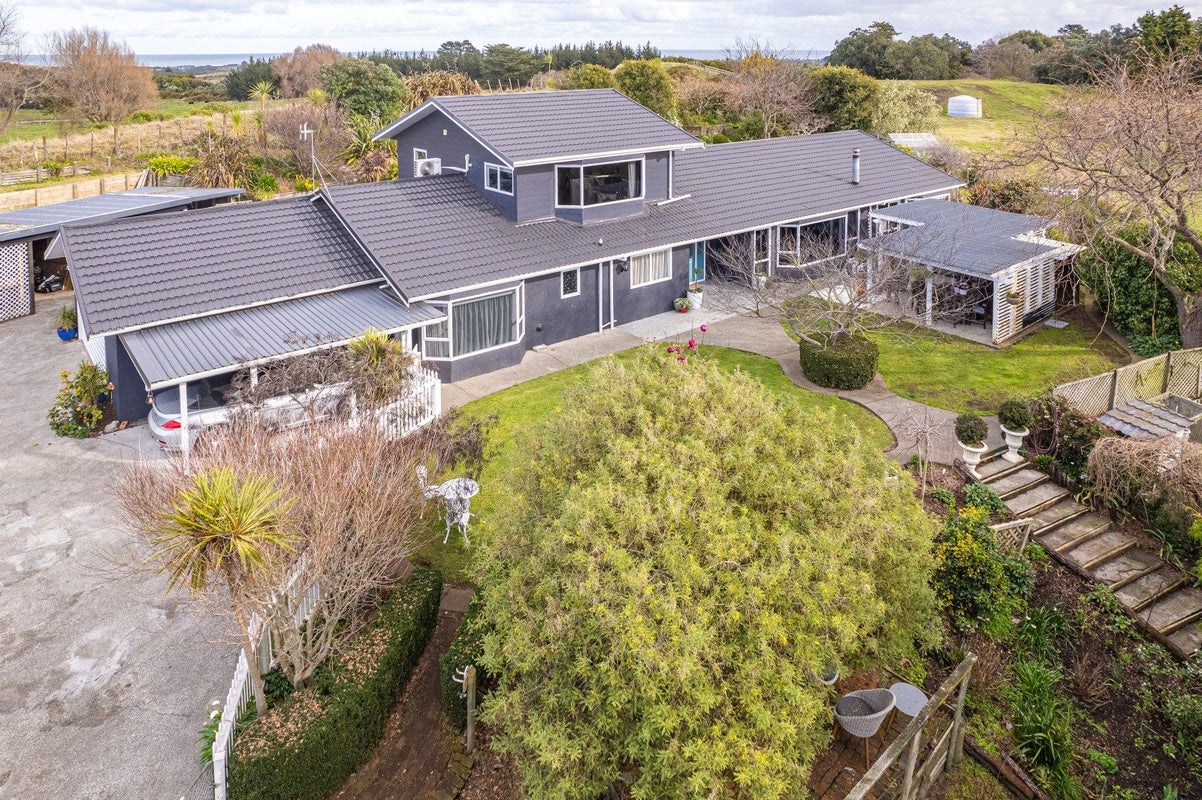 115B Tayforth Road, Westmere, Whanganui - Carousel 1
