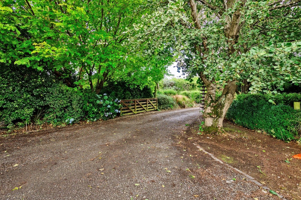 274 West Plains School Road, West Plains, Invercargill - Carousel 2
