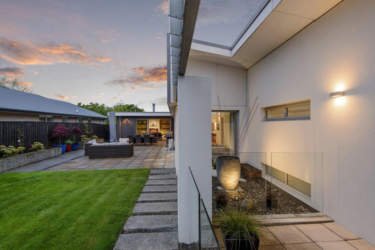 15 Teagarden Close, Mairehau, Christchurch - Carousel 2
