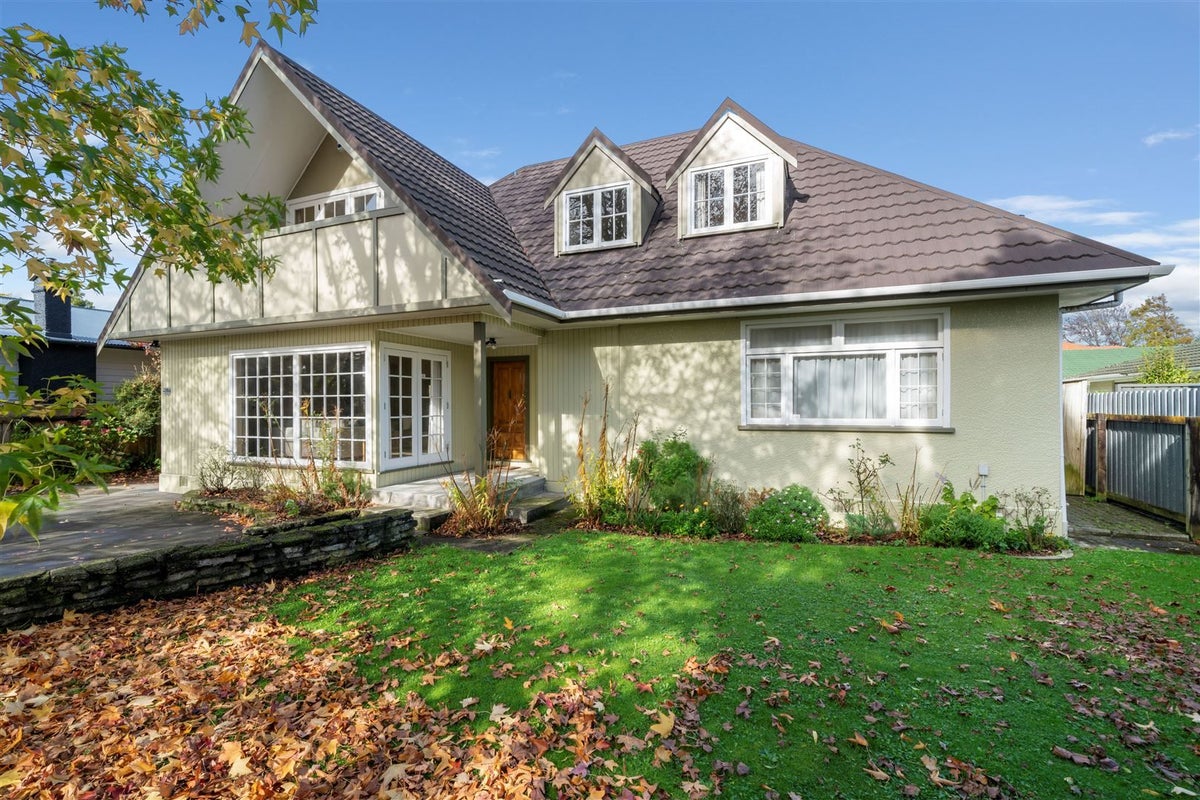 296 College Street, West End, Palmerston North - Carousel 1