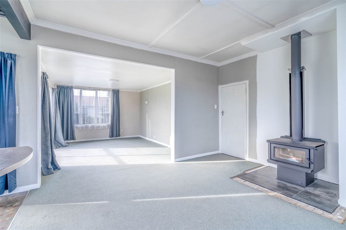 674 Tay Street, Hawthorndale, Invercargill - Carousel 2