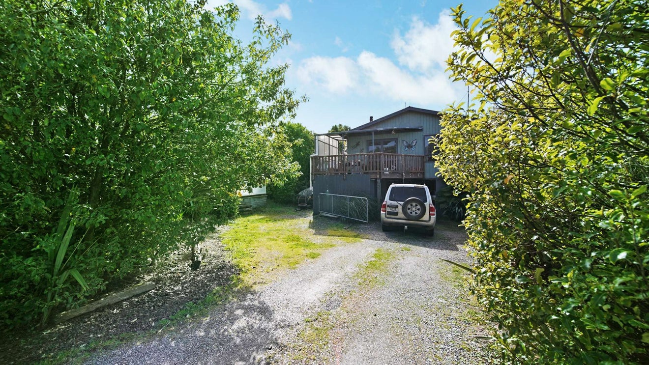 28 Tarata Street, Balclutha - Carousel 2