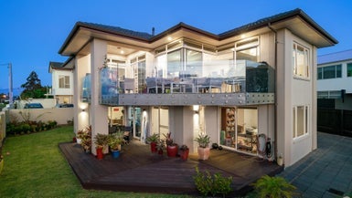 52 Takutai Avenue, Half Moon Bay, Auckland - Carousel 1