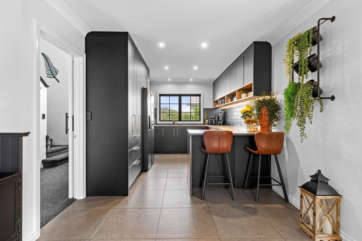 42A Titoki Street, Palmerston North, Palmerston North - Carousel 1
