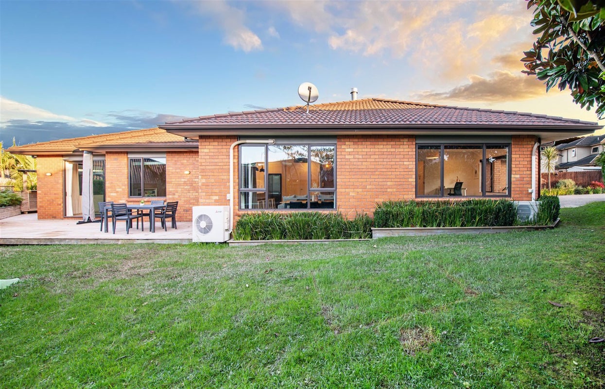 3 Stow Place, Henderson, Auckland - Carousel 2