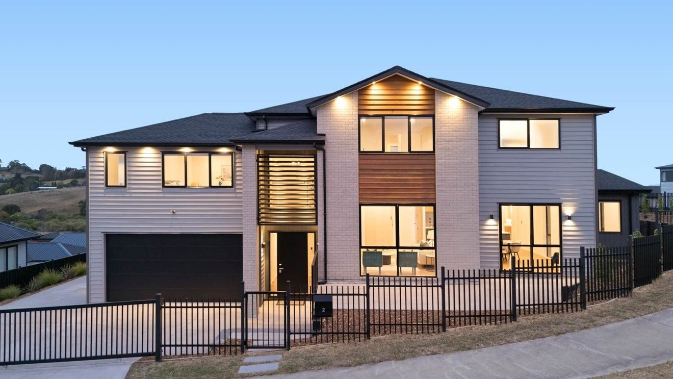 2 Lumber Rise, Swanson, Auckland - Carousel 1
