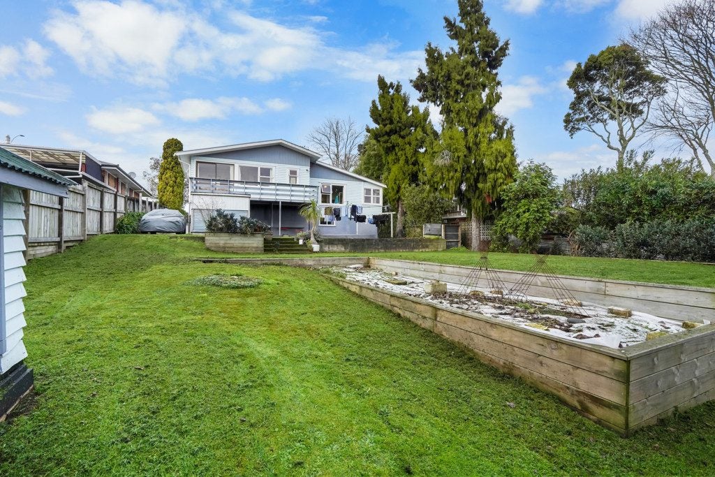 124 Ellicott Road, Nawton, Hamilton - Carousel 15