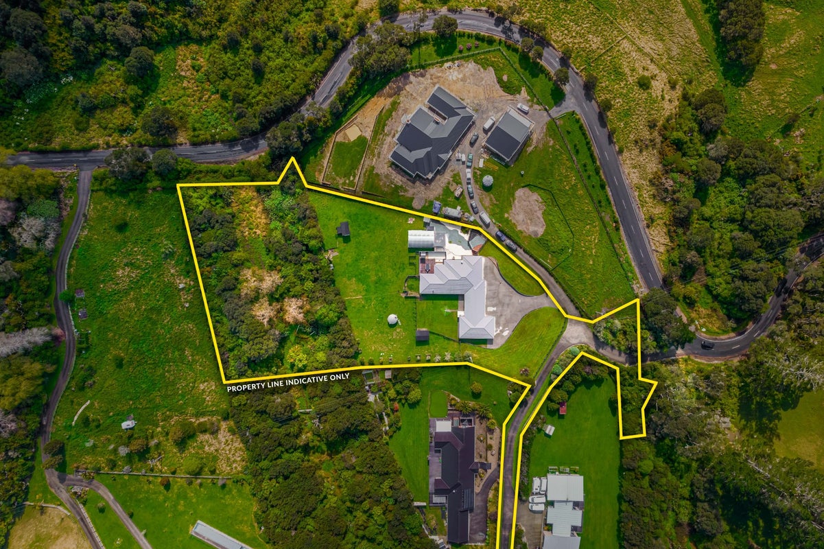28B Tram Valley Road, Swanson, Auckland - Carousel 2