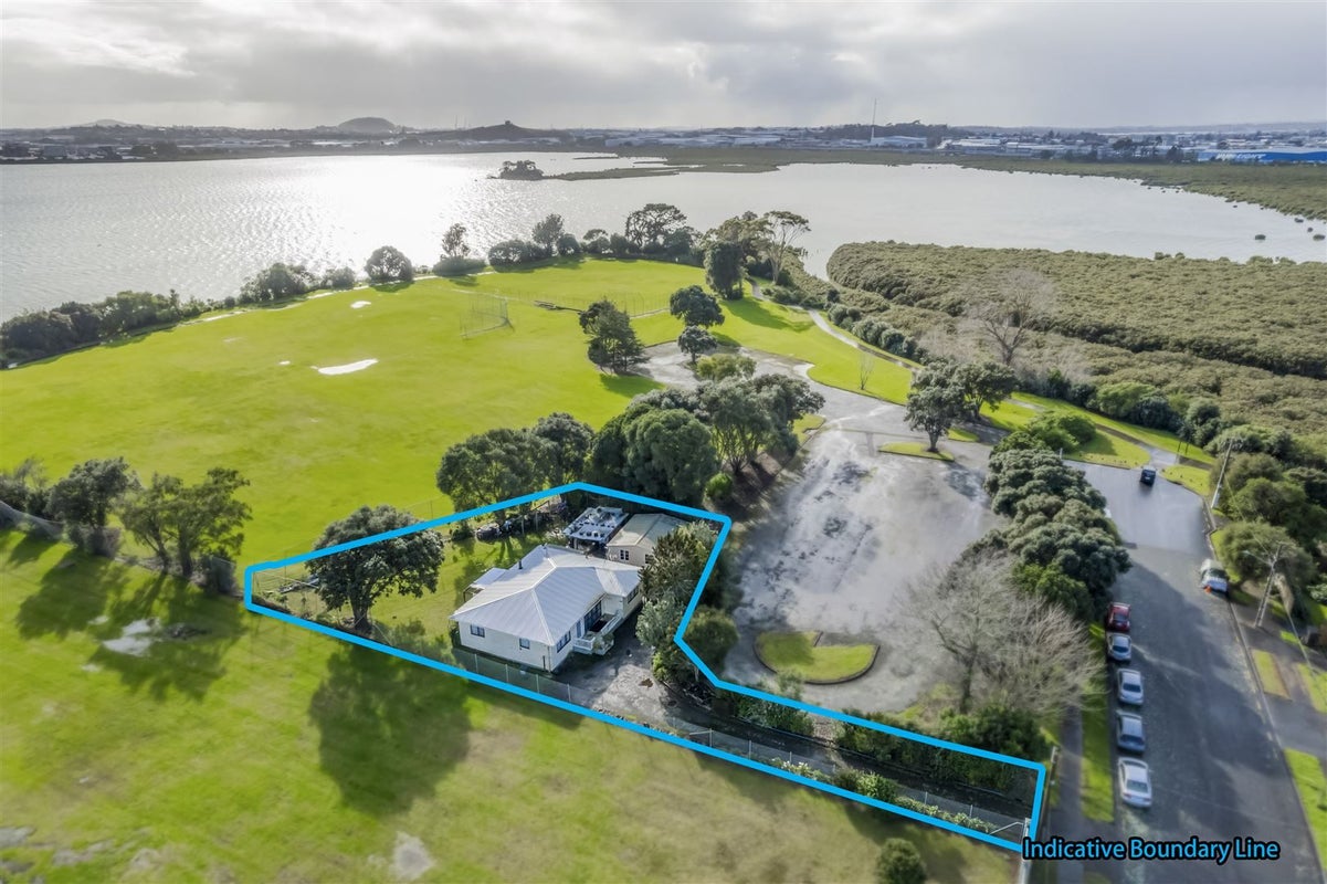 53 Norana Avenue, Favona, Auckland - Carousel 1