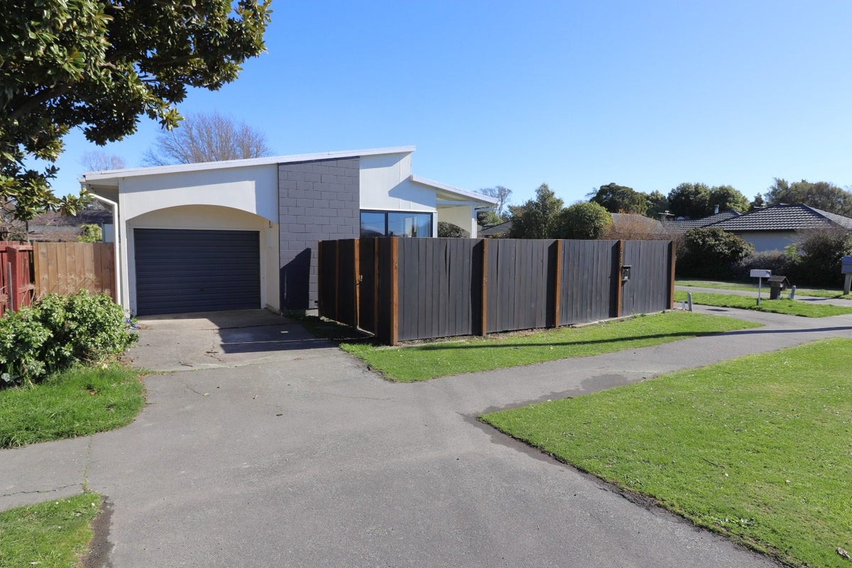 2/474 Halswell Road, Halswell, Christchurch - Carousel 14