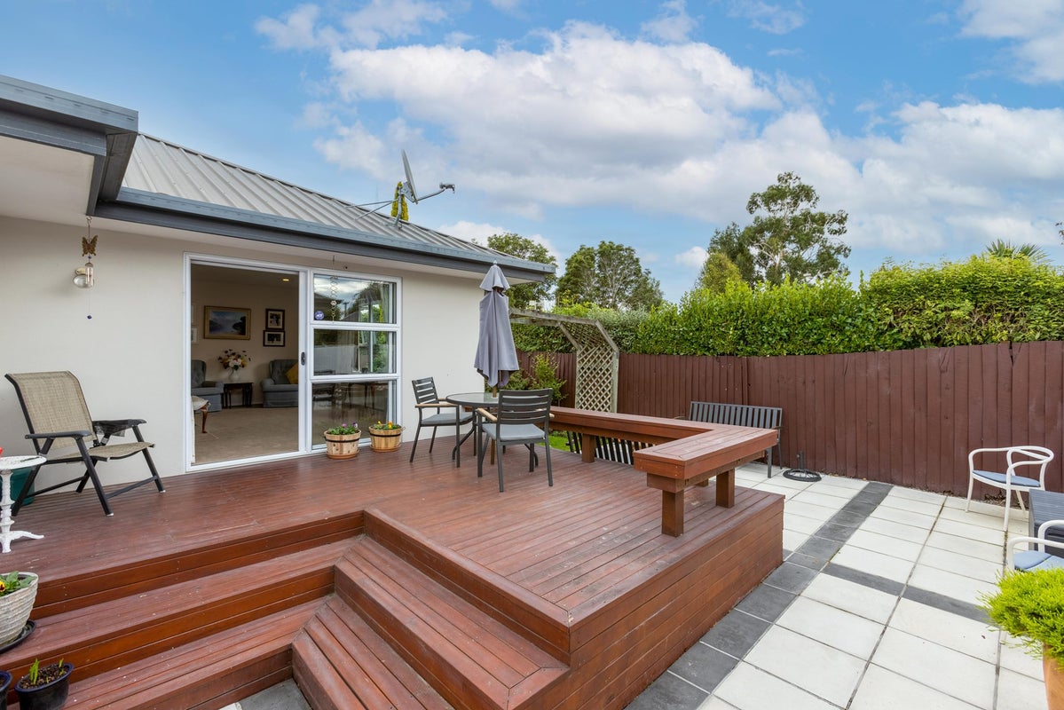 2/475 Wairakei Road, Burnside, Christchurch - Carousel 1