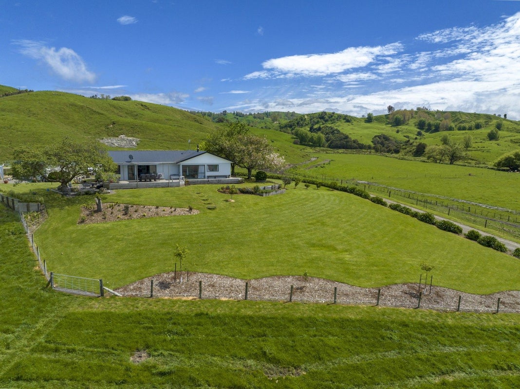 271 Awamate Road, Frasertown, Wairoa - Carousel 1