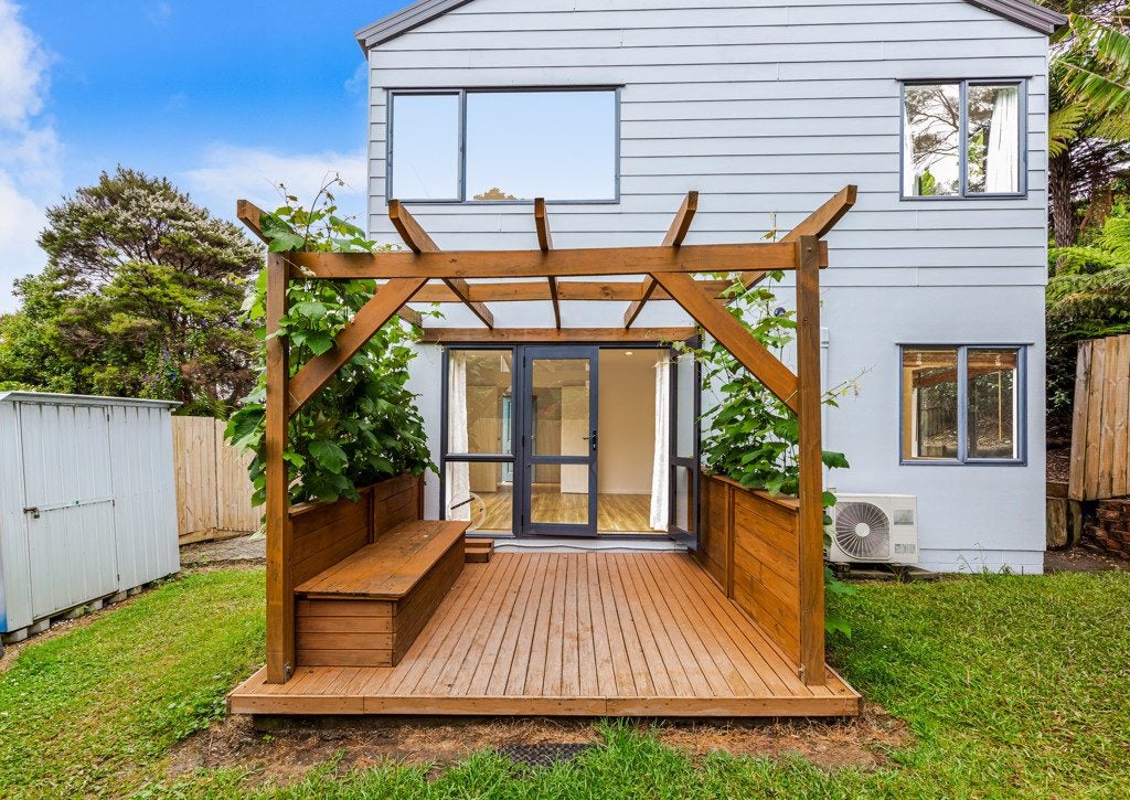 9B View Road, Glenfield, Auckland - Carousel 2