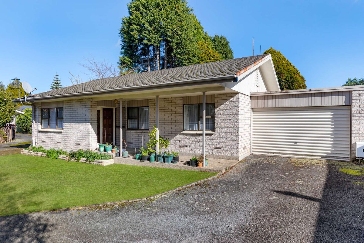 57B Devon Street, Glenholme, Rotorua - Carousel 1