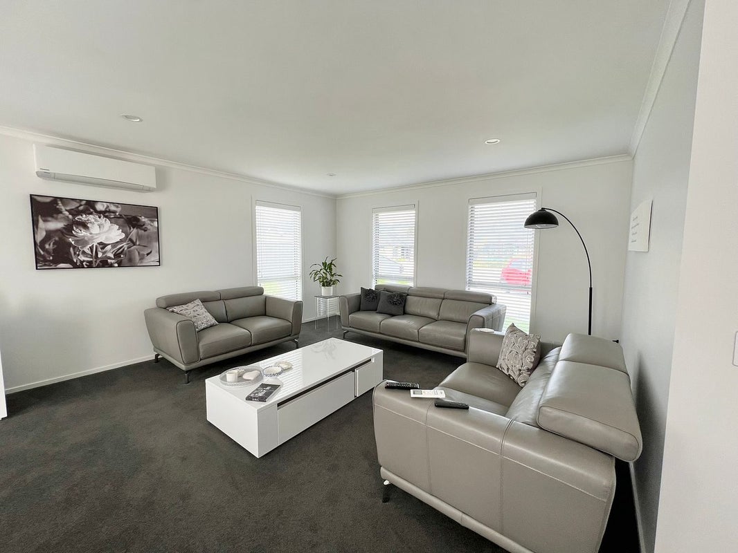 3 Hartley PL, Tasman - Carousel 1