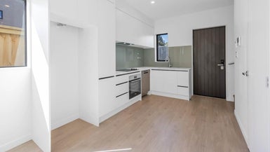 8/57 Kervil Avenue, Te Atatu Peninsula, Auckland - Carousel 1