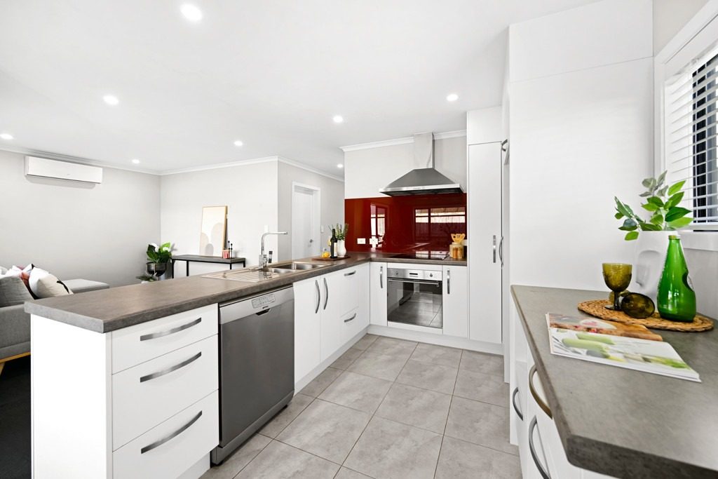 35 Tennille Street, Flagstaff, Hamilton - Carousel 2