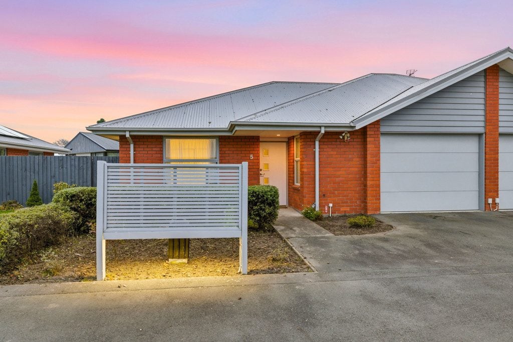 5/212 Lyttelton Street, Spreydon, Christchurch - Carousel 18