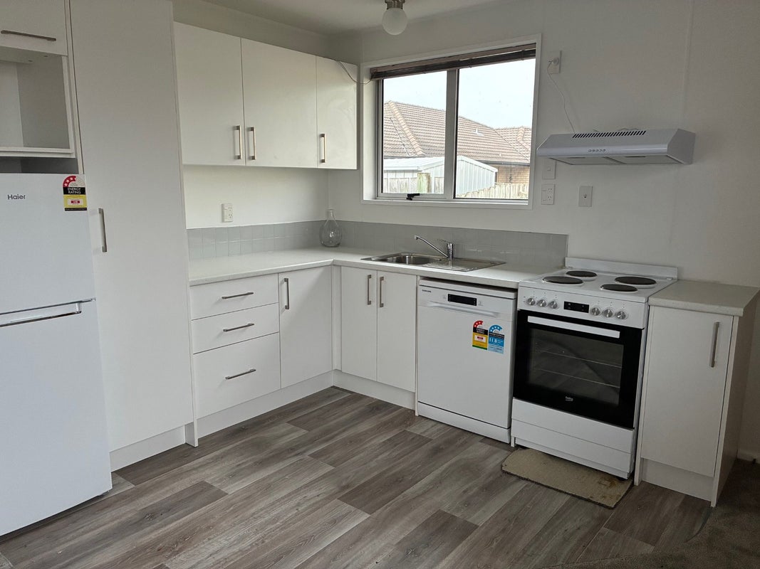 2/12 Chaucer Street, Milton, Milton - Carousel 2