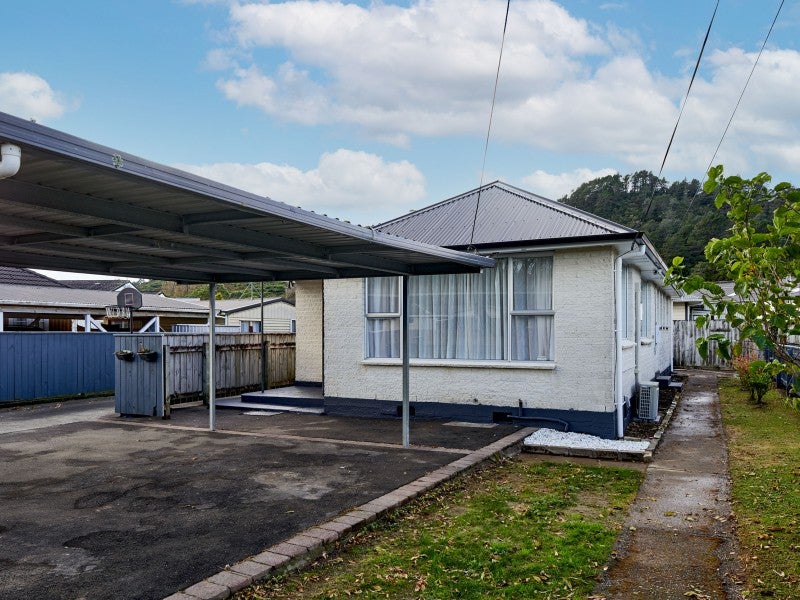 2 Johnston Grove, Taita, Lower Hutt - Carousel 21