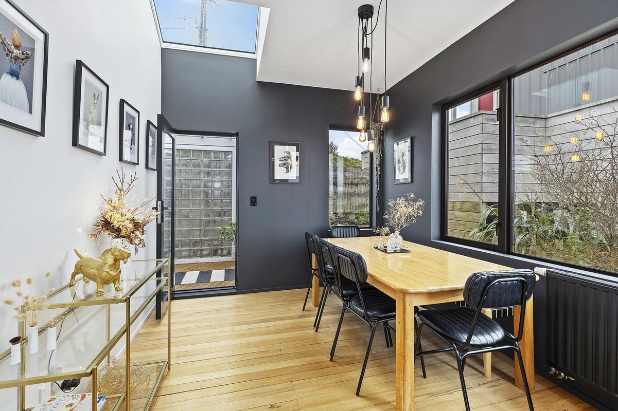 5 Karepa Street, Brooklyn, Wellington - Carousel 2