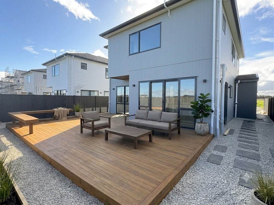 6 Songline Road, KARAKA - Carousel 2