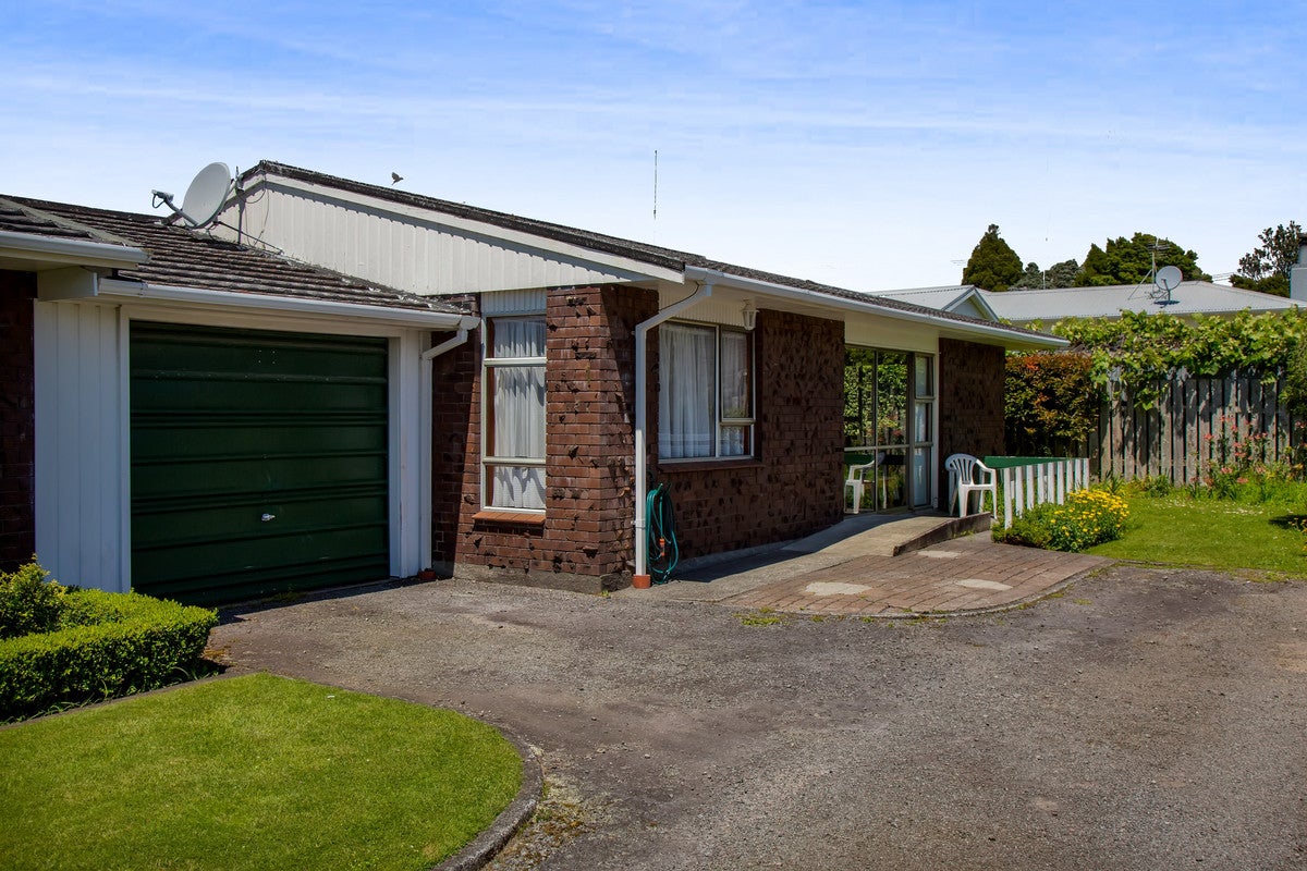 1/14 Rawhiti Street, Vogeltown, New Plymouth - Carousel 1