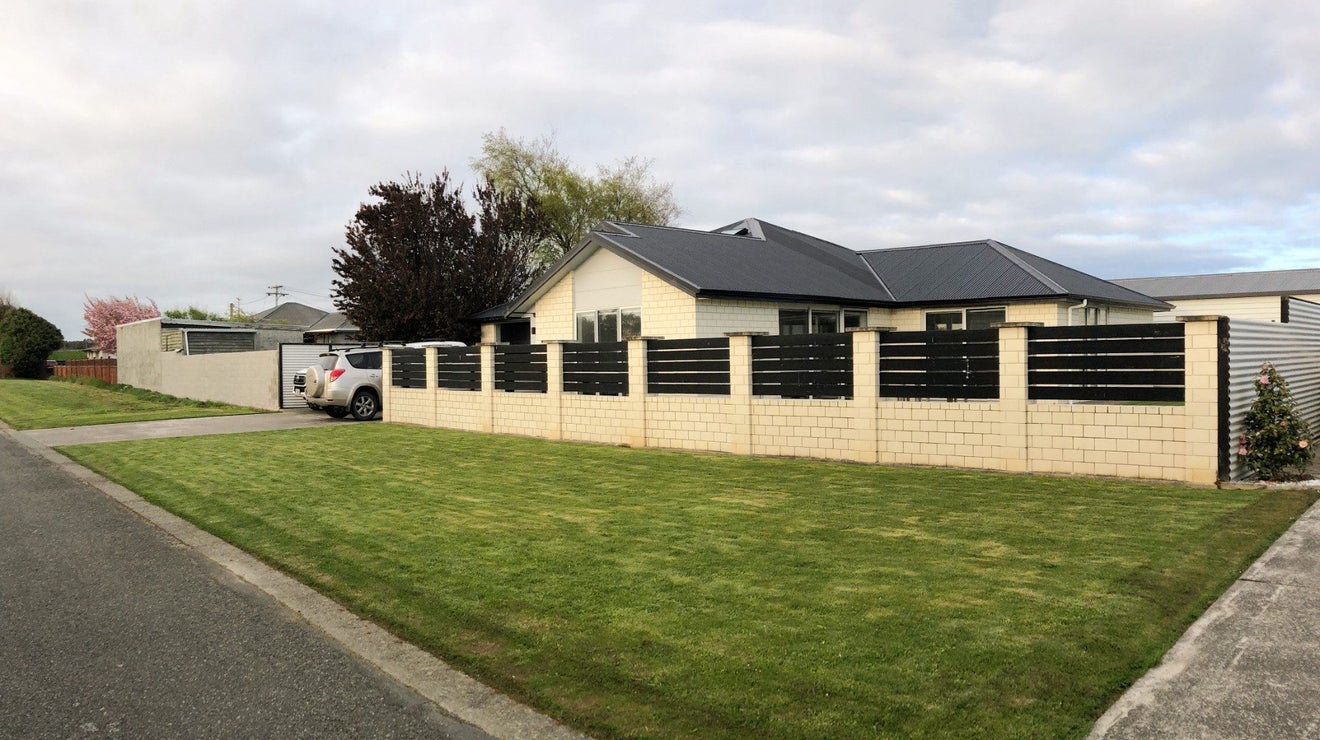 51 Holloway Street, Waikiwi, Invercargill - Carousel 2