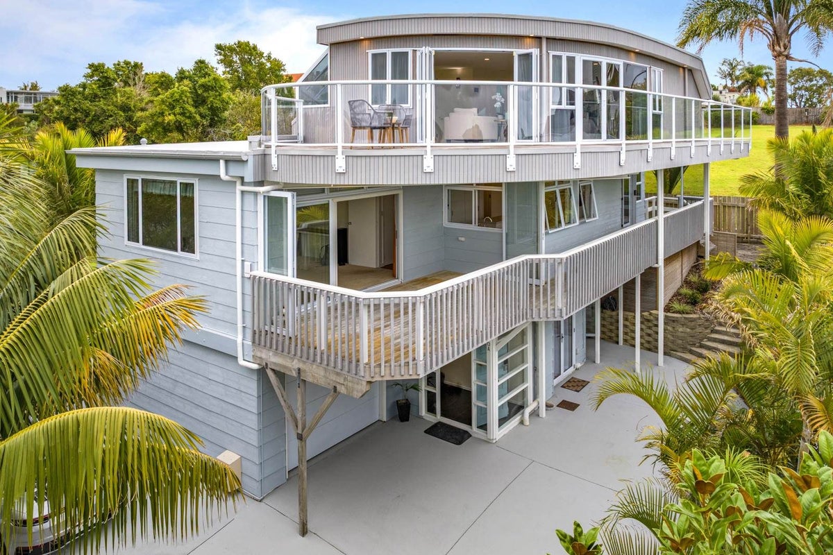 86A Kurahaupo Street, Orakei, Auckland - Carousel 2