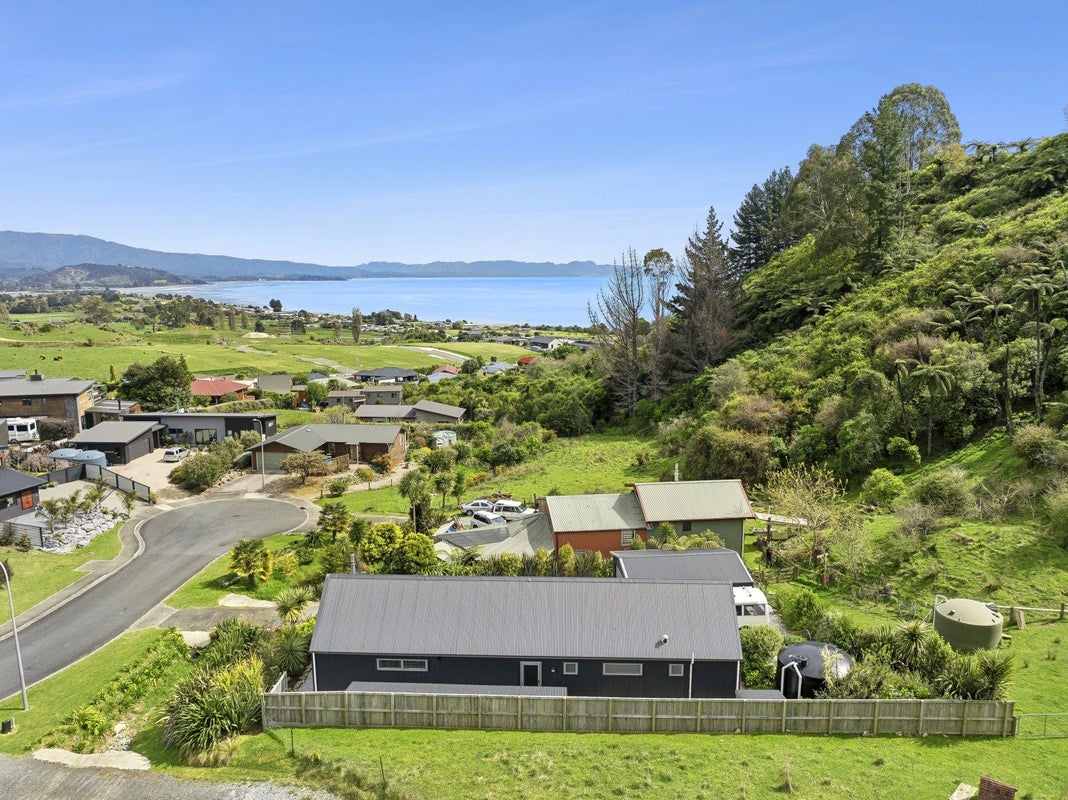 20 Pohutukawa Place, Pohara, Takaka - Carousel 2