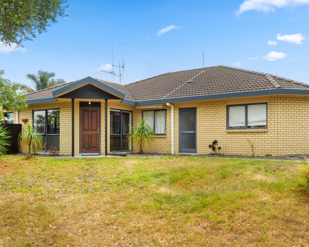 36 Corinth Grove, Papamoa Beach, Papamoa - Carousel 1