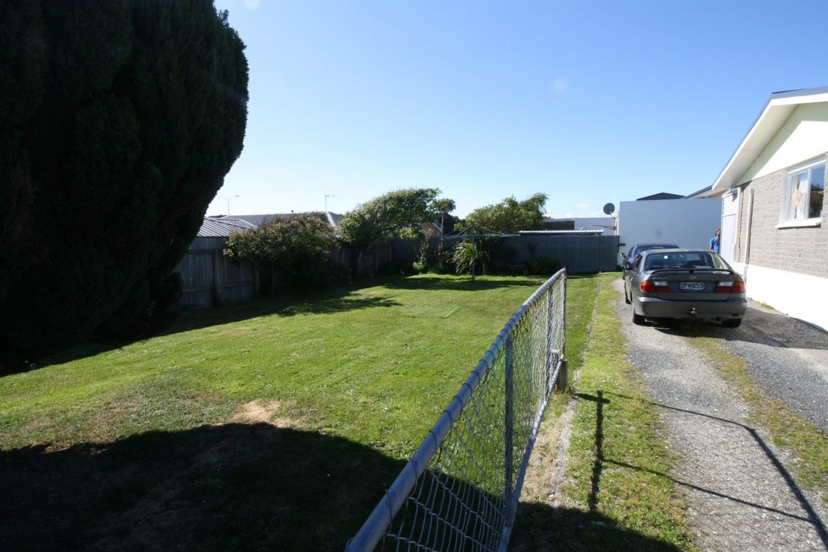 12 Dipton Street, Kingswell, Invercargill - Carousel 10