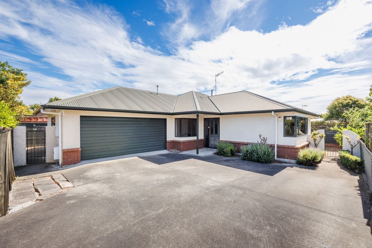 12 Franklin Avenue, Hokowhitu, Palmerston North - Carousel 2