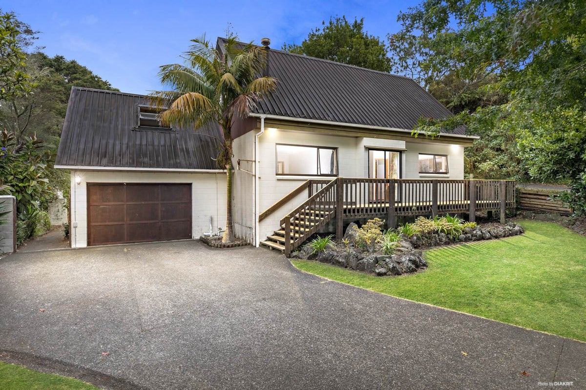 133 Matipo Road, Te Atatu Peninsula, Auckland - Carousel 1