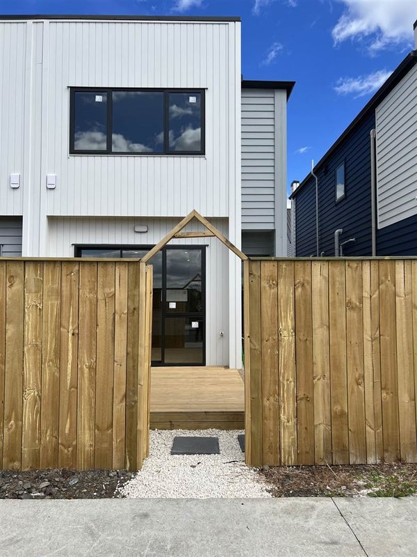 9 Kaha Road, Takanini, Auckland - Carousel 2