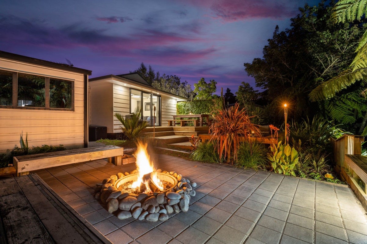 10 Salcombe Terrace, Welbourn, New Plymouth - Carousel 34