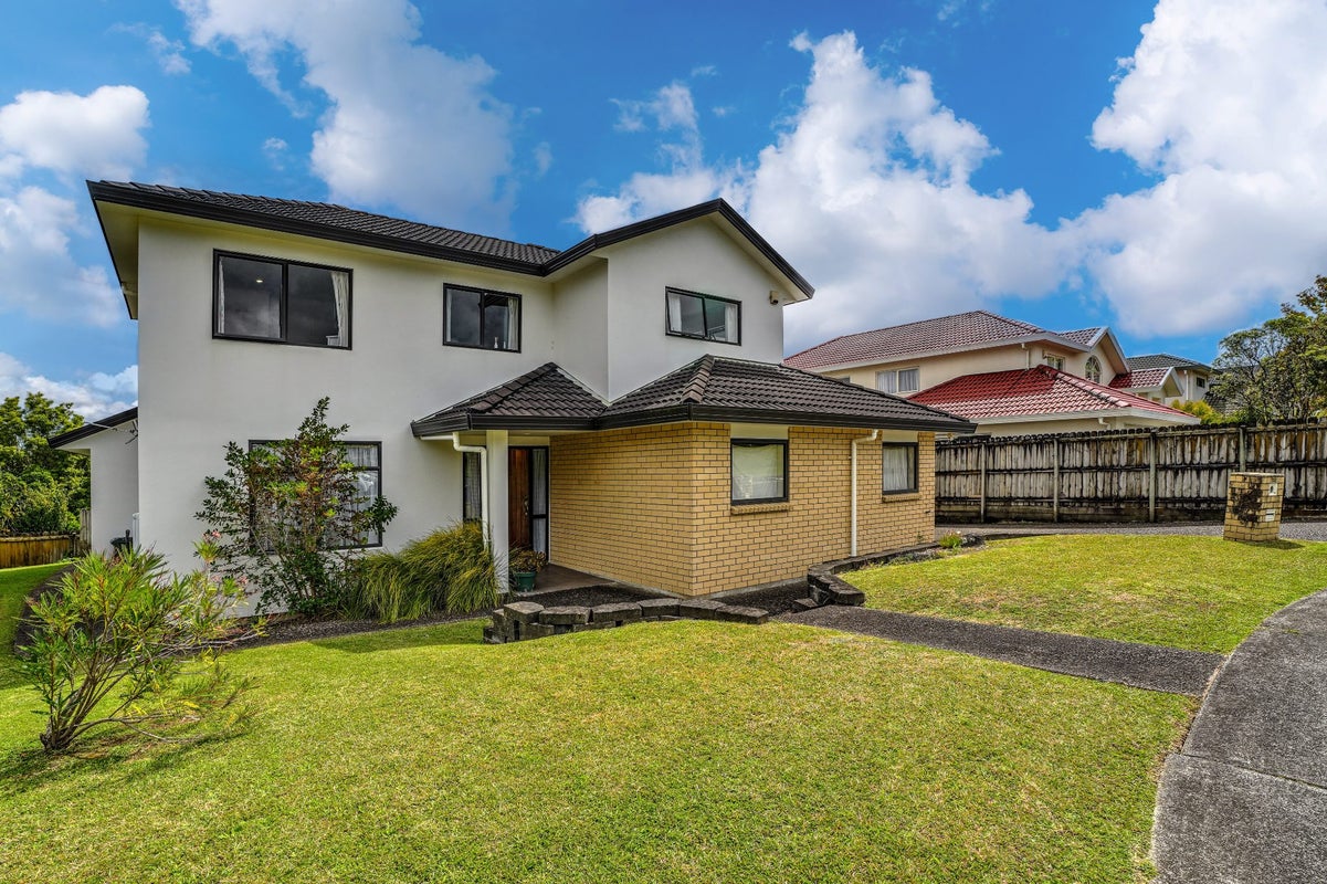 23 Medallion Drive, Oteha, Auckland - Carousel 2